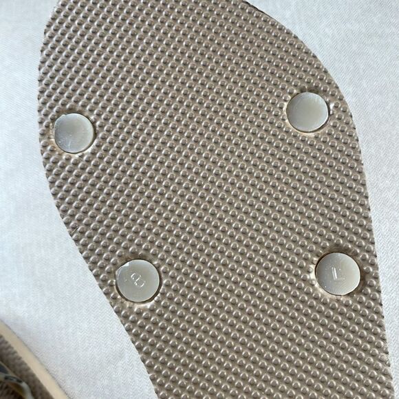 Old Navy Animal Print slip ons - Picture 5 of 9